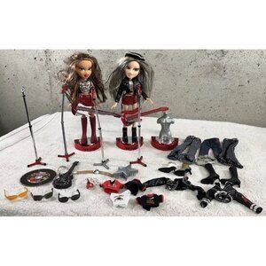 Bratz Rock Angelz Jade & Sasha Lot Original 2005 Instruments Clothes Accessories